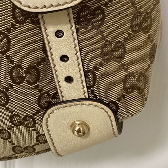 Authentic Gucci GG Horsebit Pelham Shoulder bag. Used once. Excellent condition - Picture 3 of 12